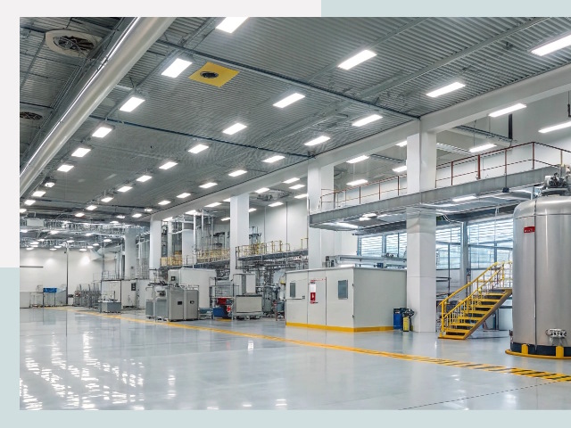 Освещение ангаров в Новокуйбышевске от 615 руб. - Эффективные решения